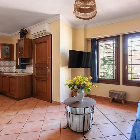 Appartement Centaurus In Old Town With A Big Terrace And View To Olympus Mountain !