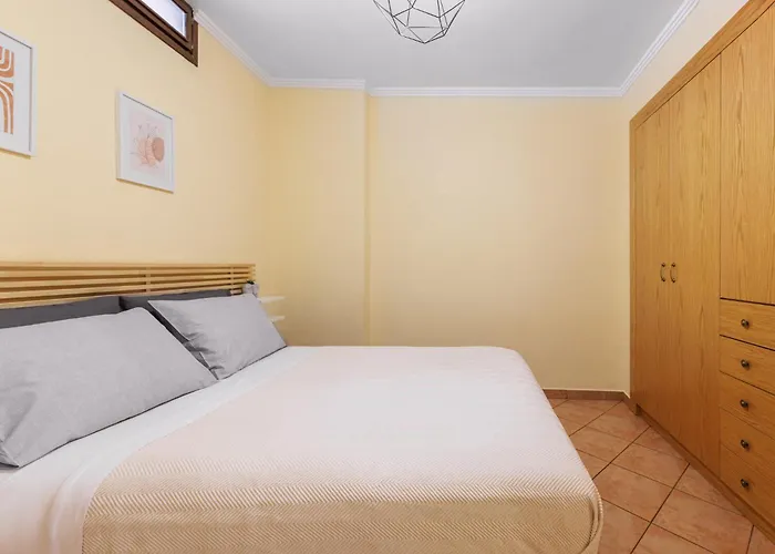 Centaurus In Old Town With A Big Terrace And View To Olympus Mountain ! Apartment Thessaloniki